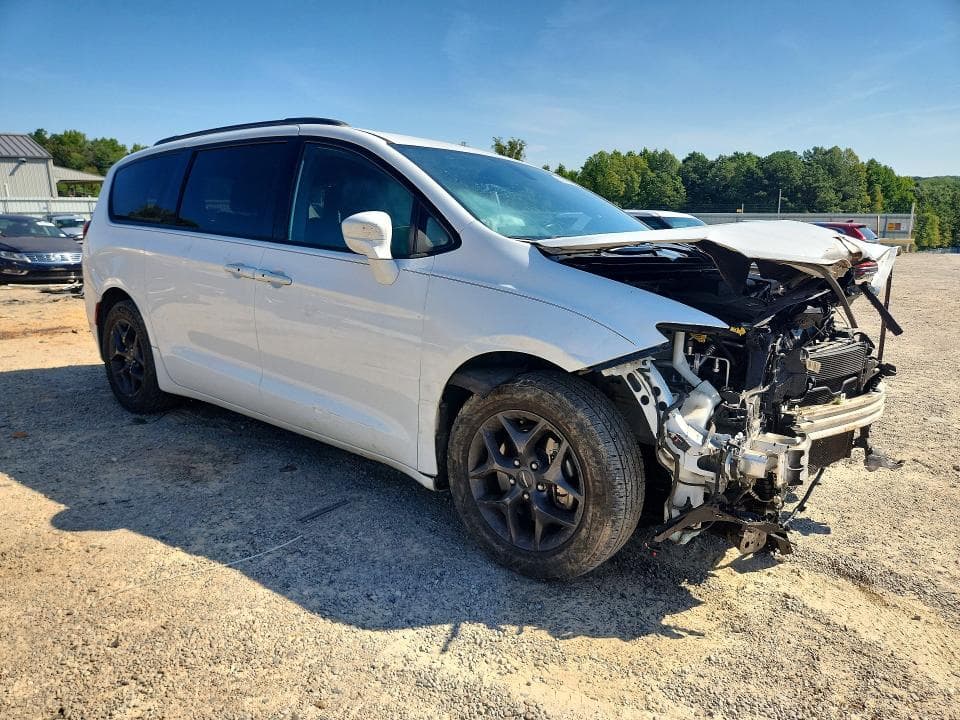 2018 CHRYSLER PACIFICA TOURING L PLUS 4