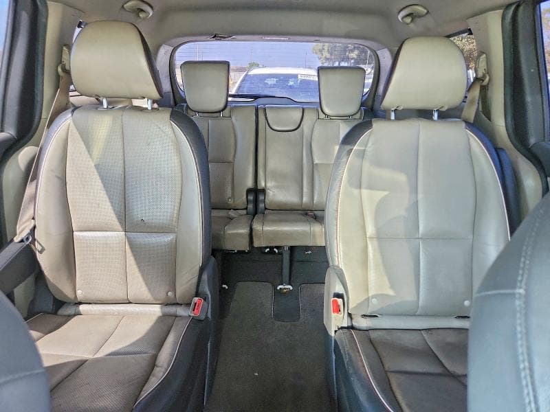2017 KIA SEDONA LX 10