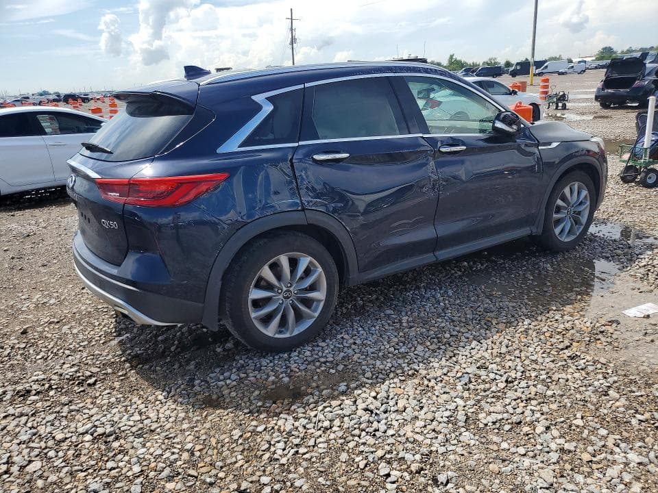 2021 INFINITI QX50 LUXE 3
