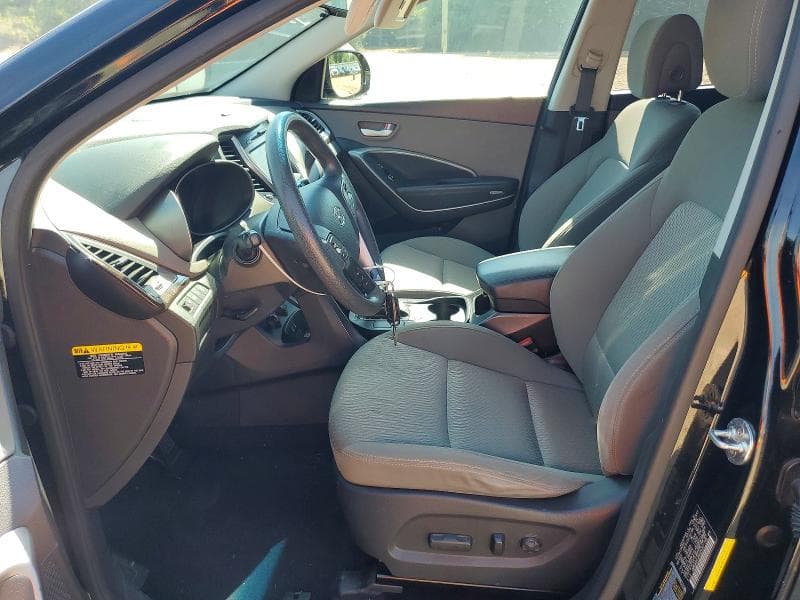 2017 HYUNDAI SANTA FE SE 7