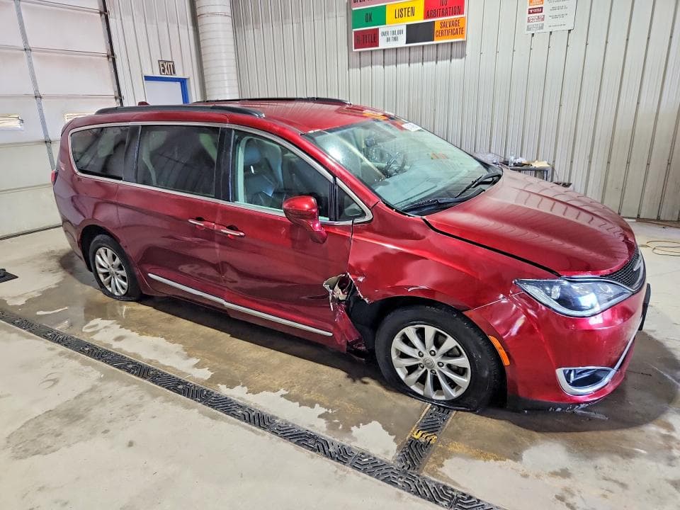 2017 CHRYSLER PACIFICA TOURING L 4