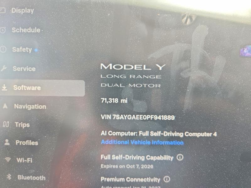 2023 TESLA MODEL Y 9
