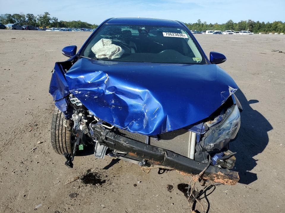 2017 TOYOTA COROLLA SE 5