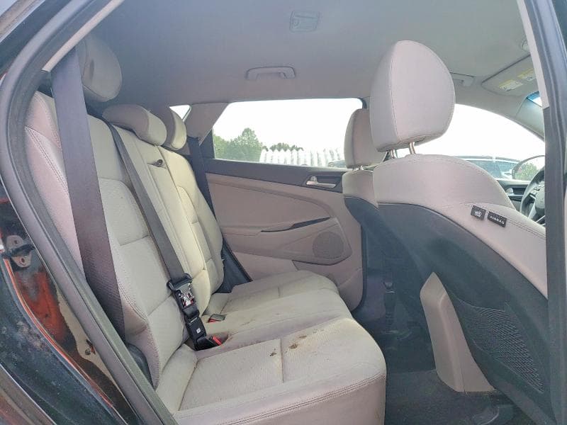 2019 HYUNDAI TUCSON SE 11
