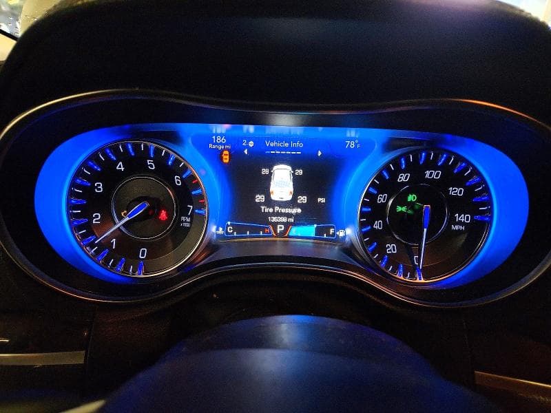 2017 CHRYSLER 300C 9