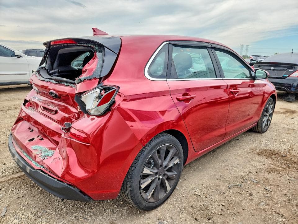 2018 HYUNDAI ELANTRA GT BASE 3