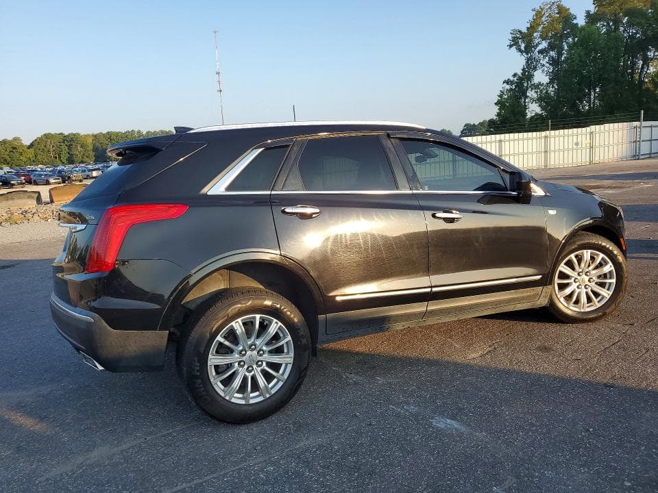 2017 CADILLAC XT5 3