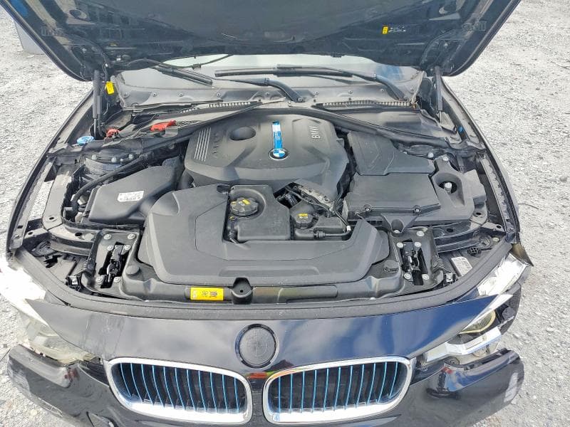 2018 BMW 330E 11