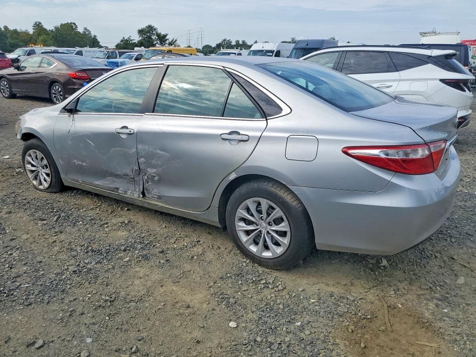 2017 TOYOTA CAMRY LE 2