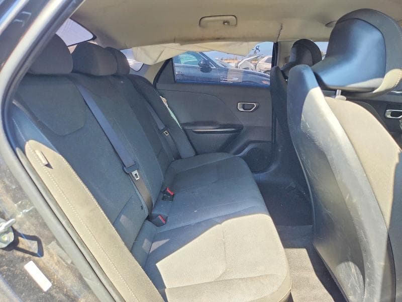 2025 KIA K4 LXS 10