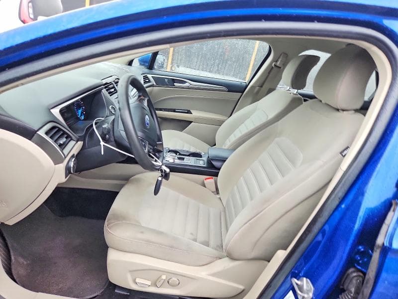 2017 FORD FUSION SE 7