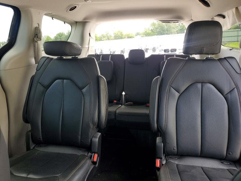 2019 CHRYSLER PACIFICA TOURING L 10