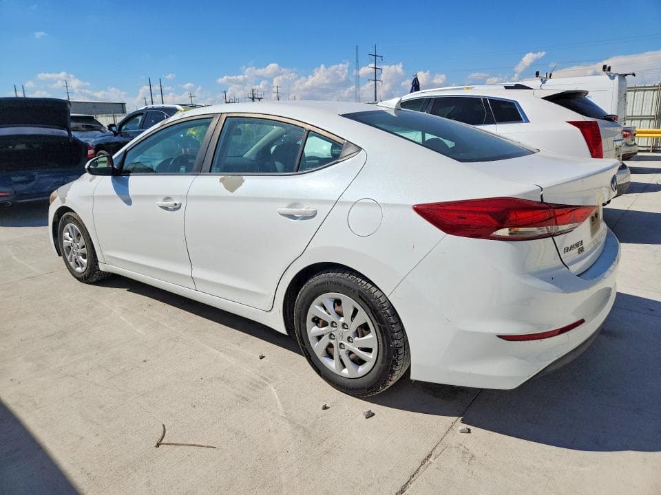2017 HYUNDAI ELANTRA SE 2