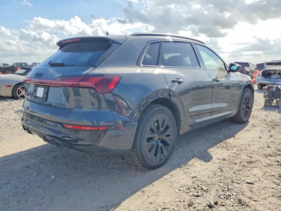 2024 AUDI Q8 E-TRON PRESTIGE 3