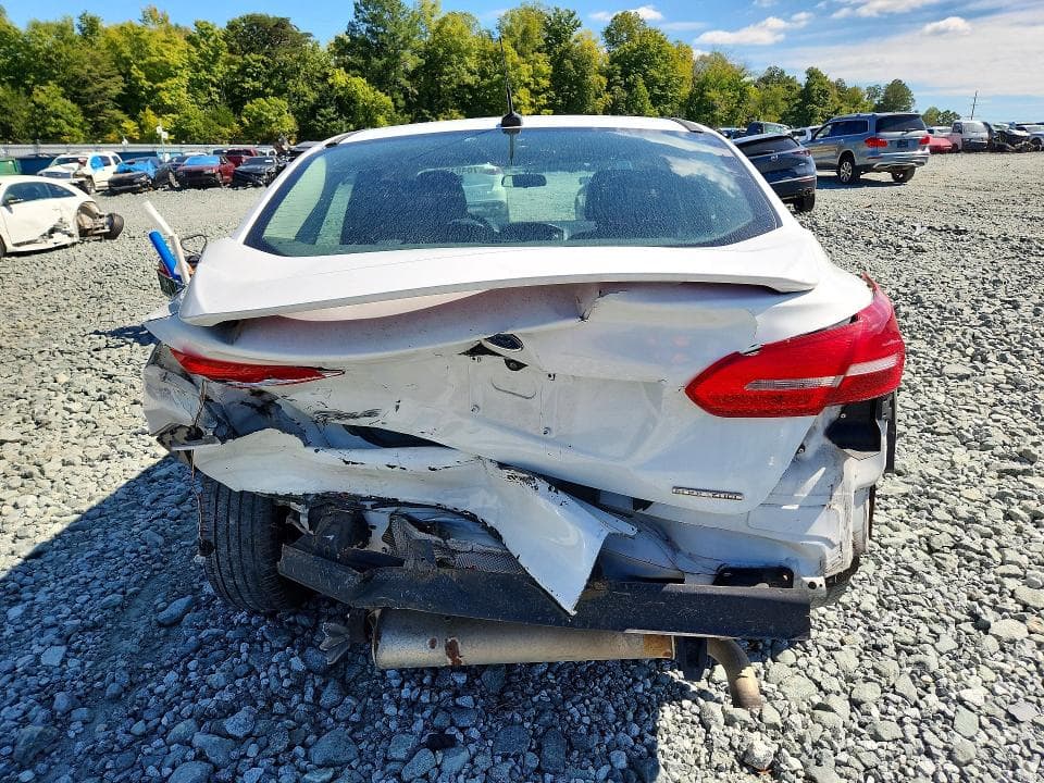 2017 FORD FOCUS SE 6