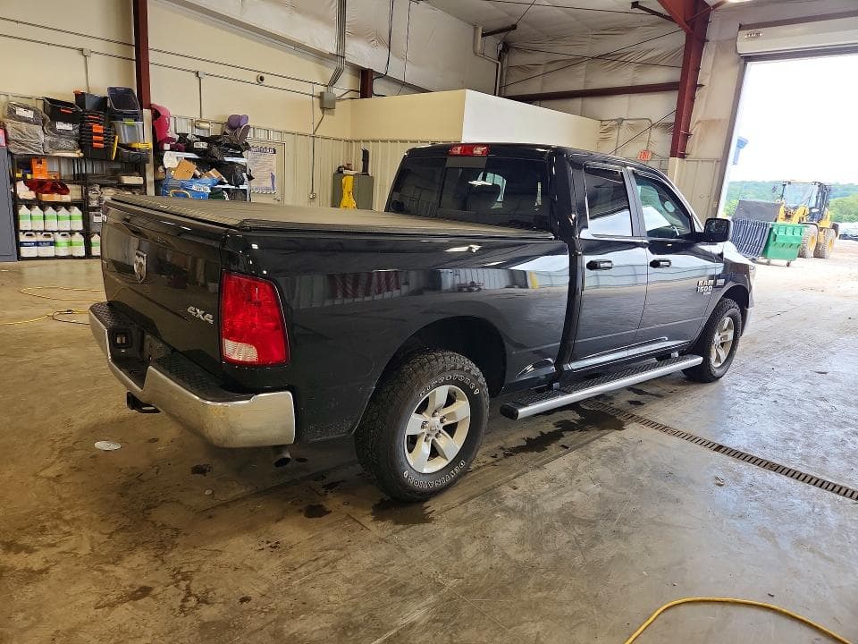 2019 RAM 1500 CLASSIC SLT 3