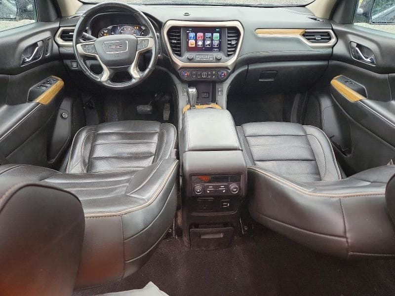 2017 GMC ACADIA DENALI 8
