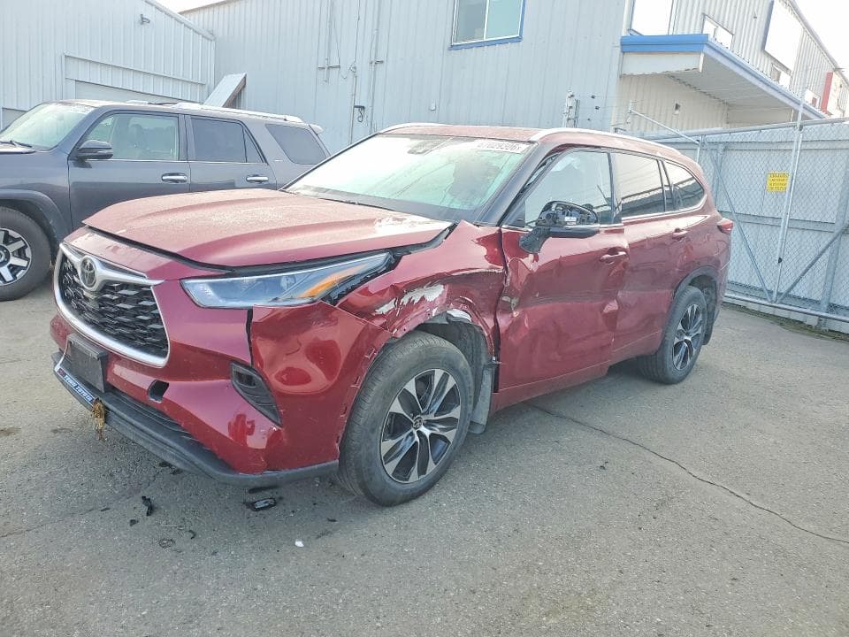 2021 TOYOTA HIGHLANDER XLE