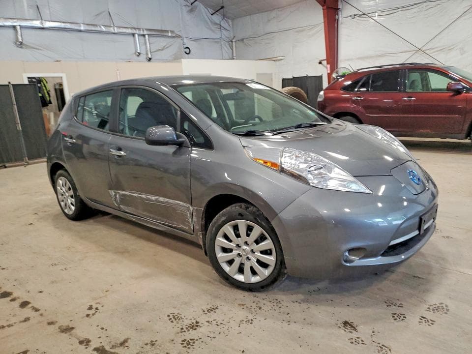 2017 NISSAN LEAF S 4