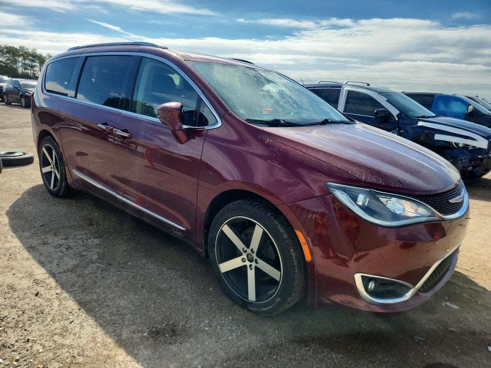 2020 CHRYSLER PACIFICA TOURING L 4