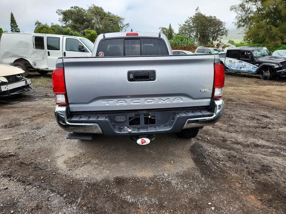 2017 TOYOTA TACOMA TRD SPORT 6