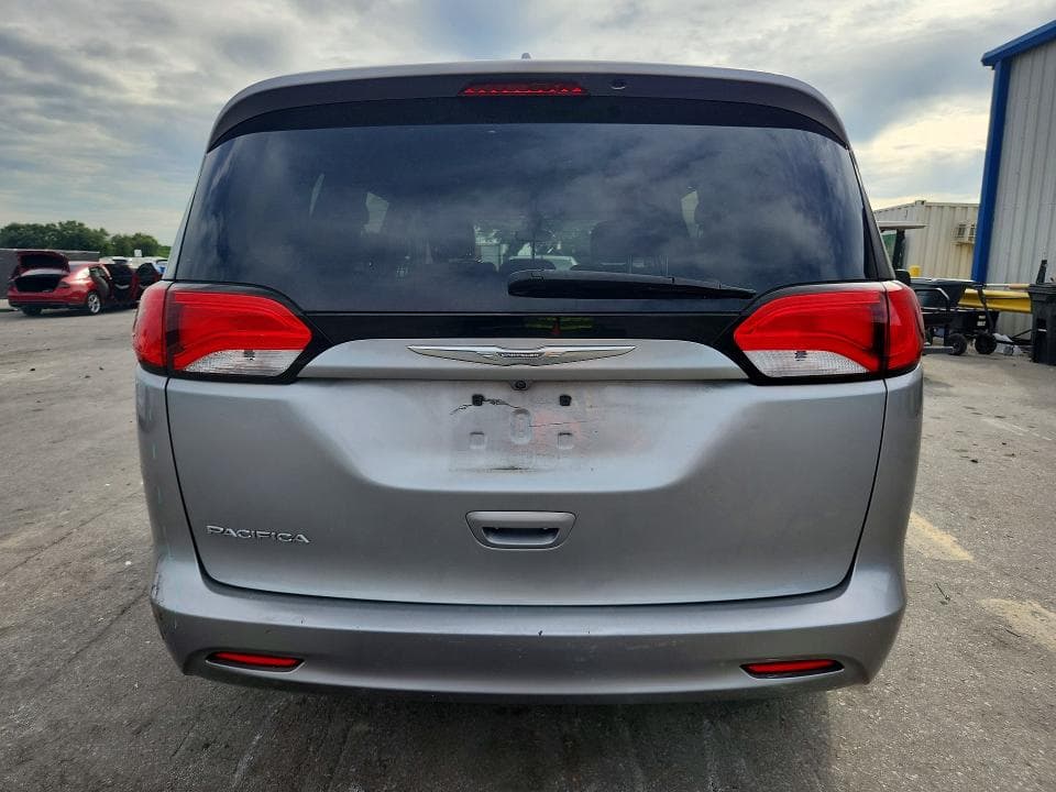 2017 CHRYSLER PACIFICA LX 6