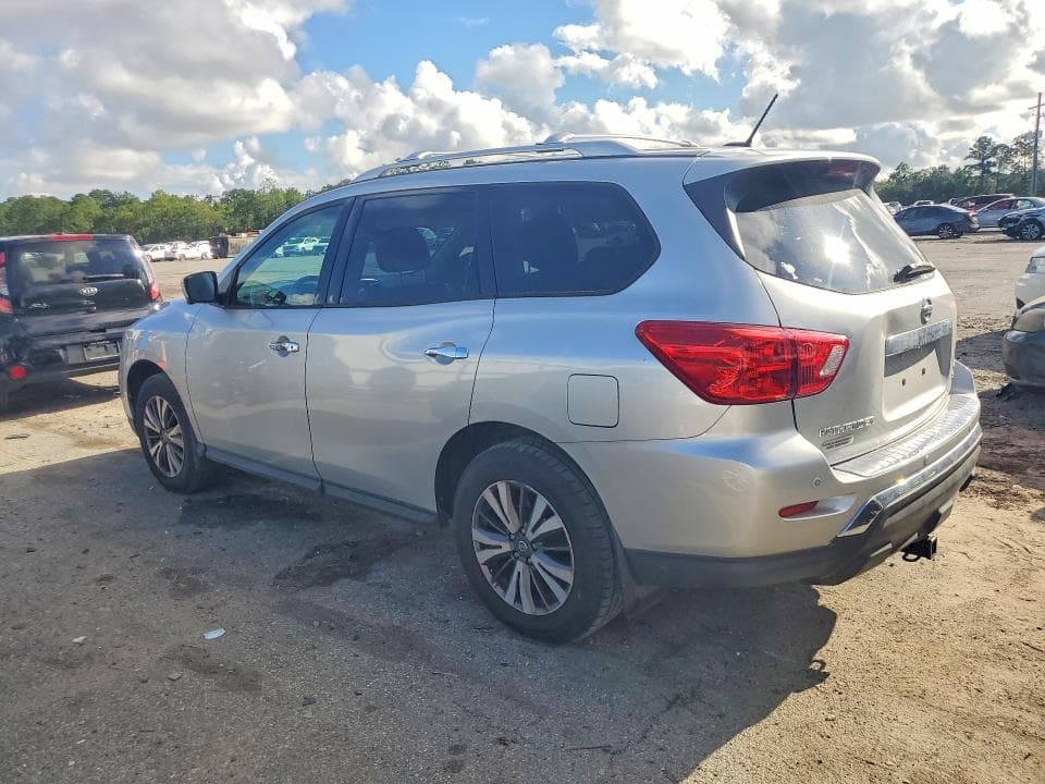 2017 NISSAN PATHFINDER SL 2
