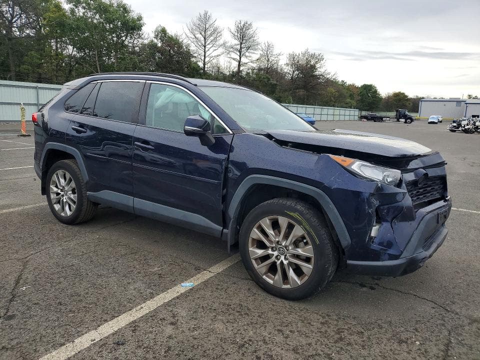 2019 TOYOTA RAV4 XLE PREMIUM 4