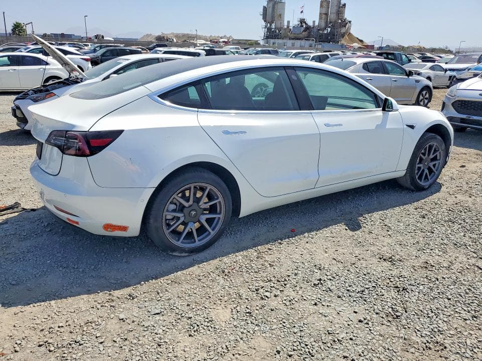 2020 TESLA MODEL 3 3
