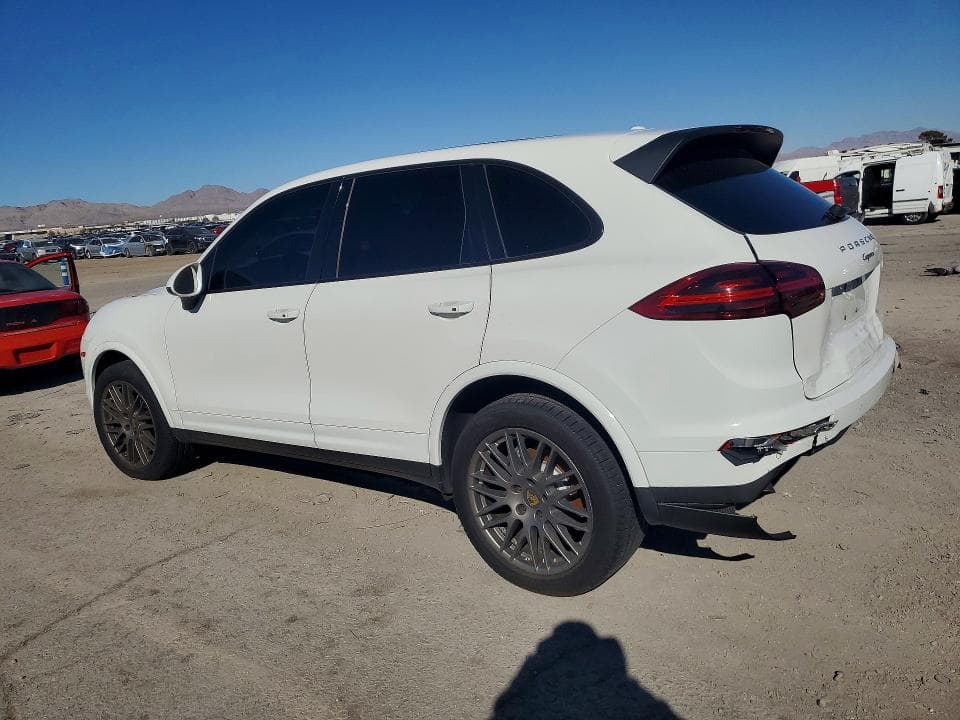 2018 PORSCHE CAYENNE 2