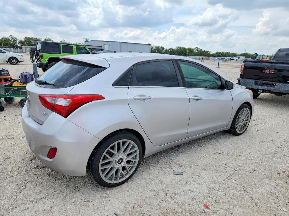2017 HYUNDAI ELANTRA GT BASE 3