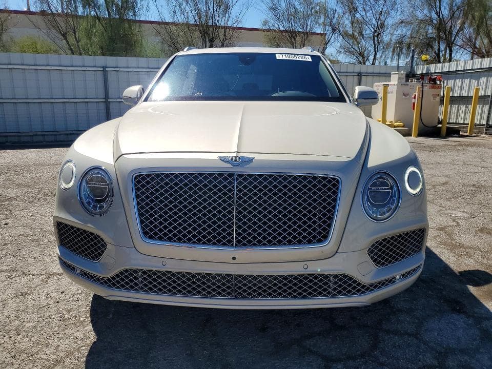 2018 BENTLEY BENTAYGA 5