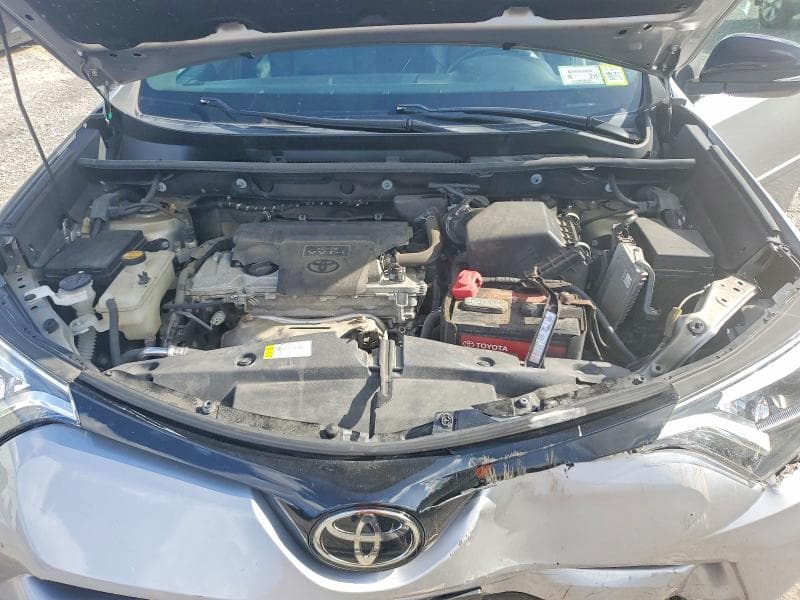 2017 TOYOTA RAV4 SE 12