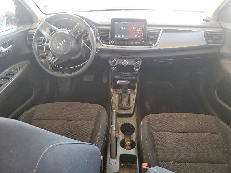 2022 KIA RIO 8