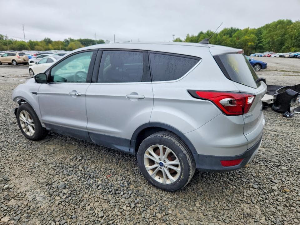 2019 FORD ESCAPE SE 2