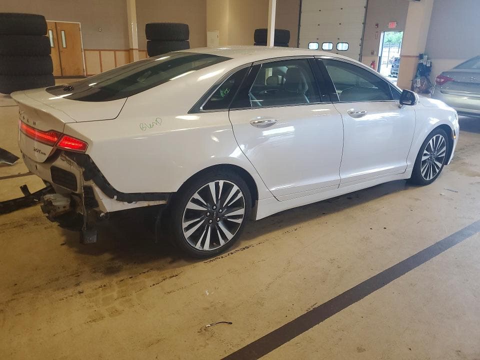 2017 LINCOLN MKZ RESERVE 3