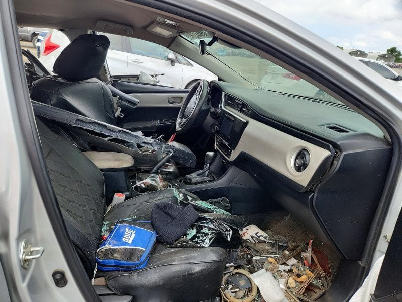 2018 TOYOTA COROLLA LE 7