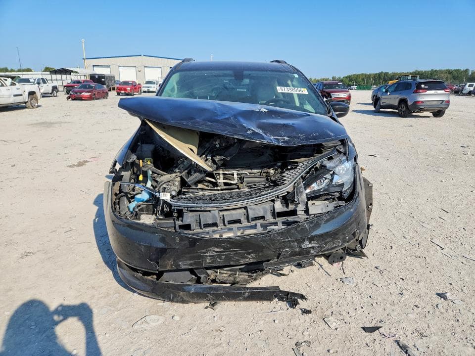 2021 CHRYSLER VOYAGER LXI 5