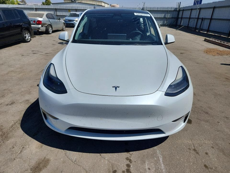 2022 TESLA MODEL Y 5