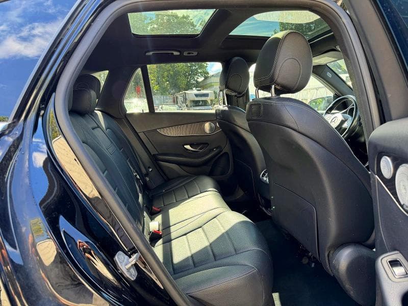 2018 MERCEDES-BENZ GLC 300 4MATIC 9