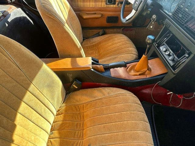 1980 TRIUMPH CAR TR-7 5