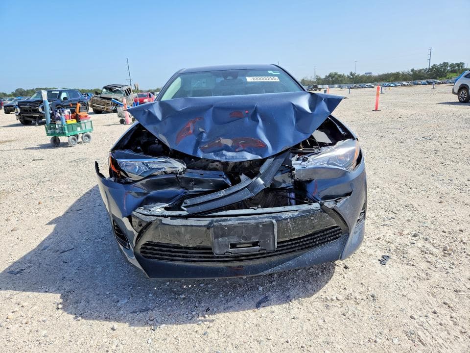 2017 TOYOTA COROLLA LE 5