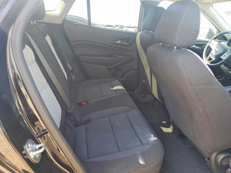 2024 CHEVROLET TRAX LS 10
