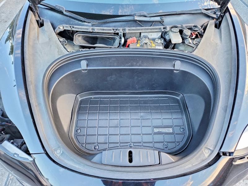 2018 TESLA MODEL 3 11