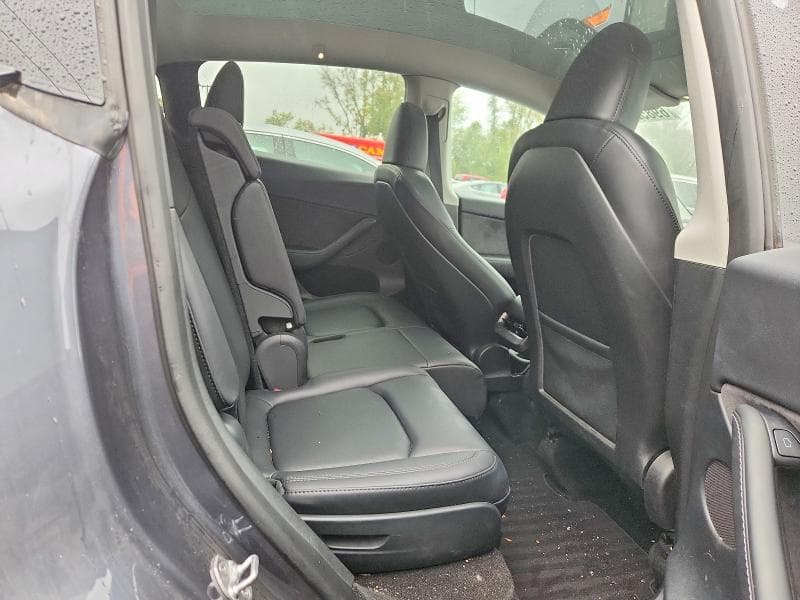 2023 TESLA MODEL Y 10