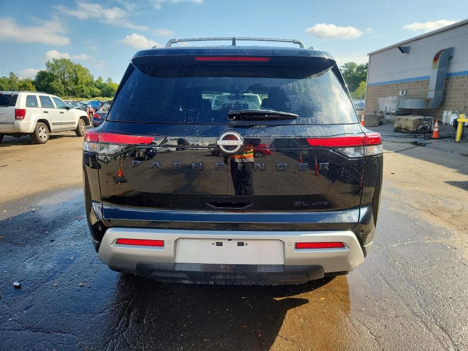 2023 NISSAN PATHFINDER SL 6