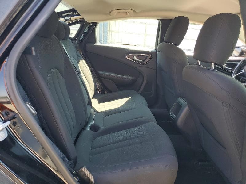 2017 CHRYSLER 200 LX 10