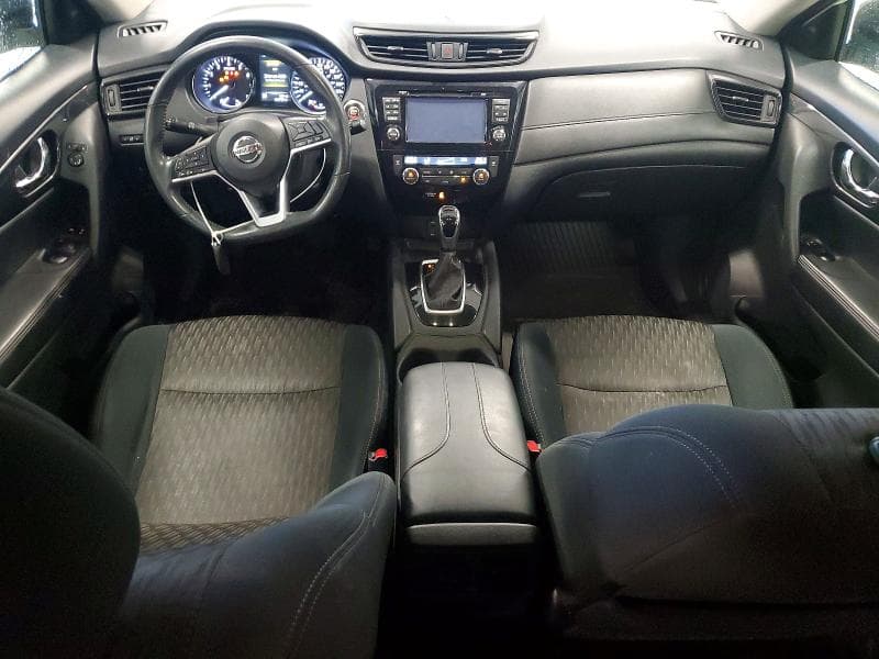 2017 NISSAN ROGUE SV 8