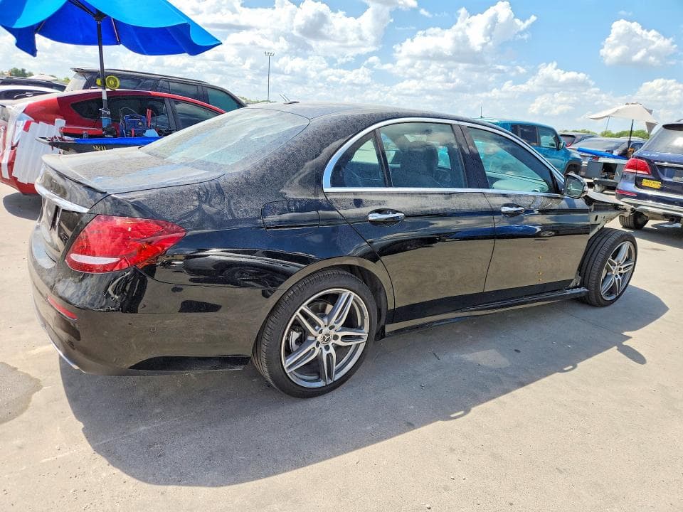 2017 MERCEDES-BENZ E 300 3