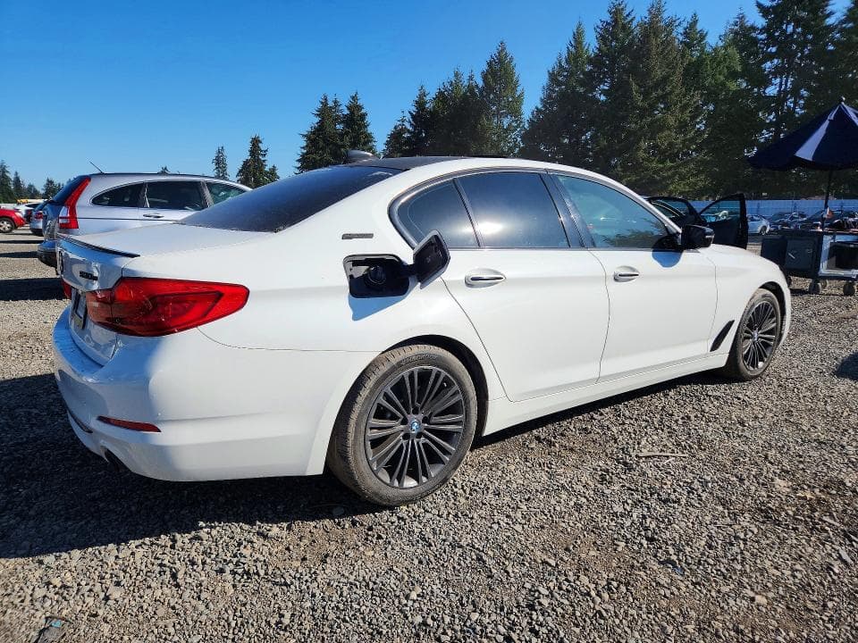 2018 BMW 530XE 3